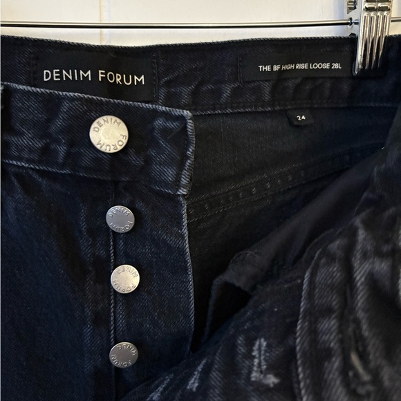 Aritzia Denim Forum BF High Rise Loose | Size 24 - Picture 4 of 6